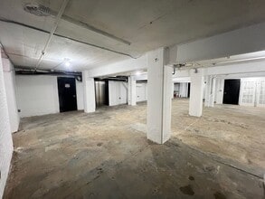 190 Christopher Columbus Dr, Jersey City, NJ for lease Building Photo- Image 1 of 32