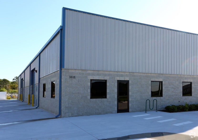 3818 Caboose Pl, Sanford, FL for lease - Building Photo - Image 2 of 3