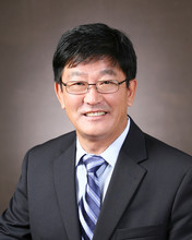 Douglas Hwang