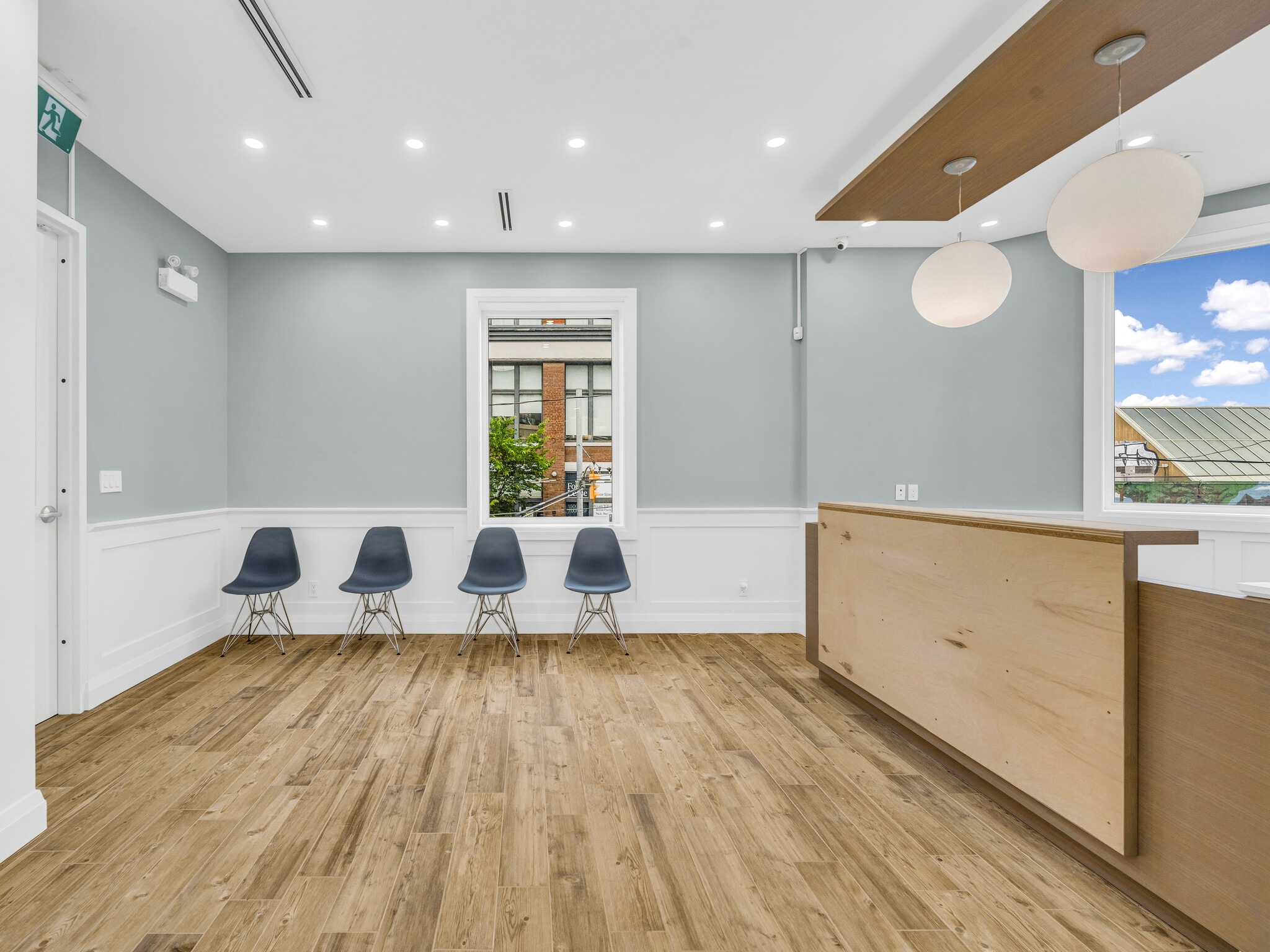 541 Queen St E, Toronto, ON for lease Interior Photo- Image 1 of 47