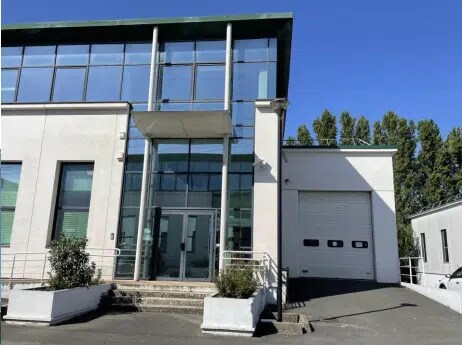 Industriel dans Villeneuve-la-Garenne à louer Photo du bâtiment- Image 1 de 13
