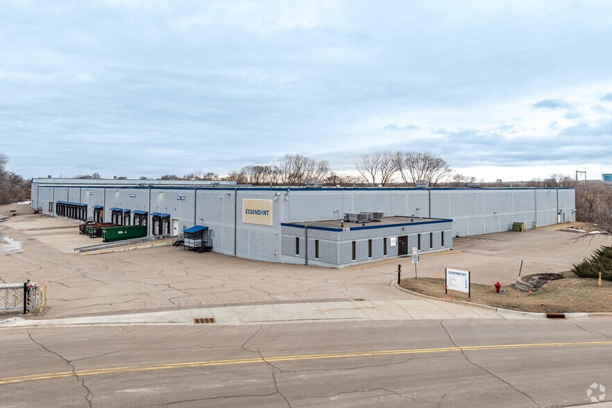 1720 Alexander Rd, Eagan, MN à louer - Photo du bâtiment - Image 2 de 7