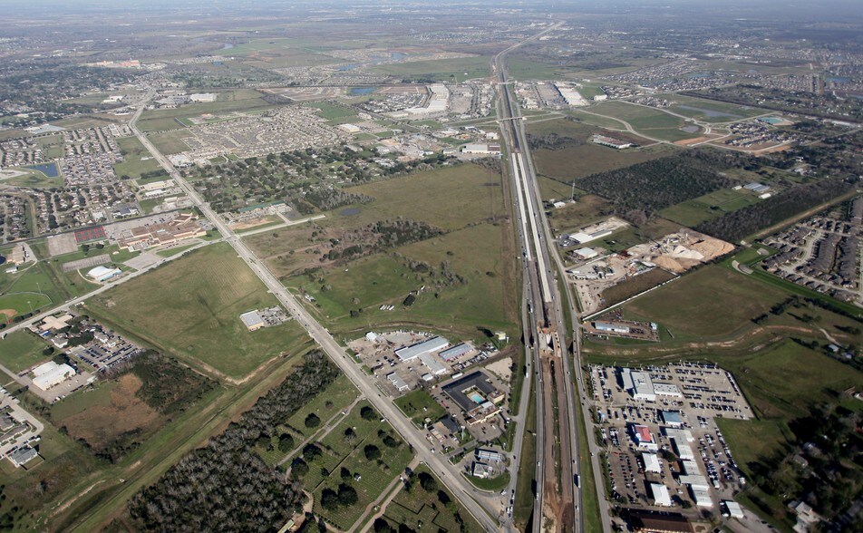 Highway 59 & FM 2218, Rosenberg, TX à vendre - Photo du bâtiment - Image 3 de 6