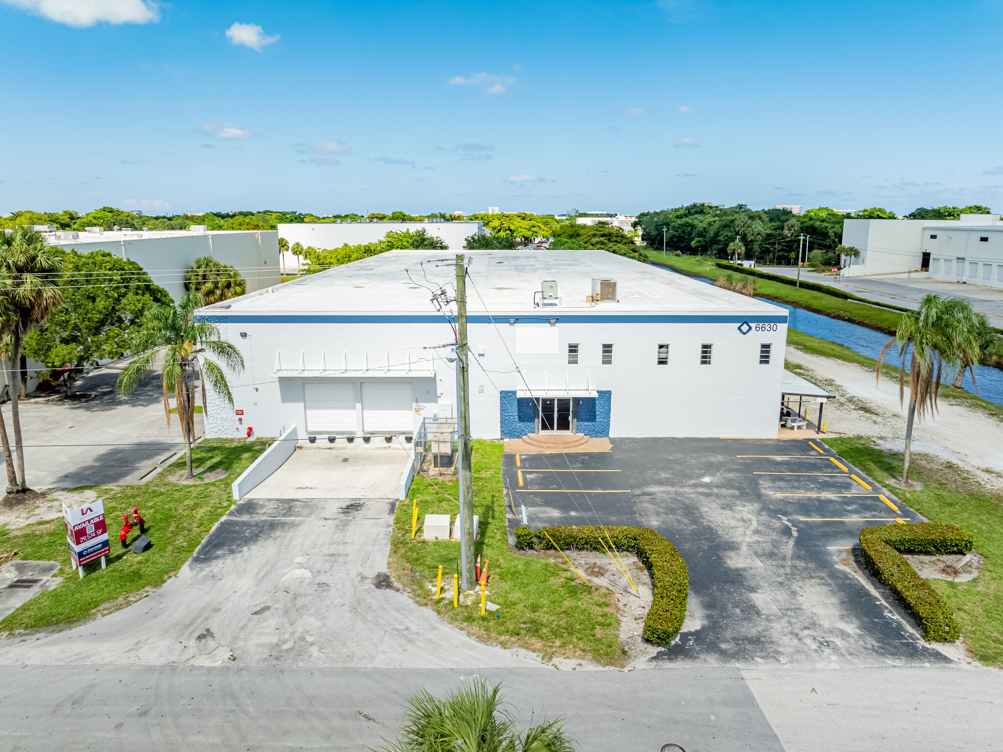 6630 NW 16th Ter, Fort Lauderdale, FL à vendre Photo principale- Image 1 de 32