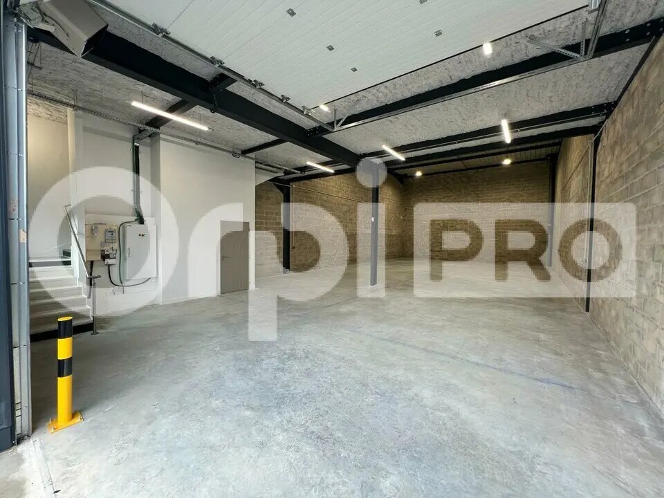 Flex in Lieusaint for lease Interior Photo- Image 1 of 6