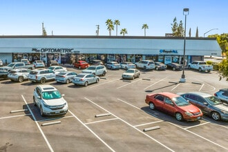 5130 N Blackstone Ave, Fresno, CA à louer Photo intérieure- Image 1 de 2