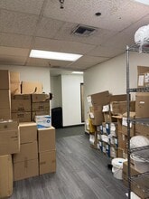 17215 Studebaker Rd, Cerritos, CA à louer Photo du bâtiment- Image 2 de 5