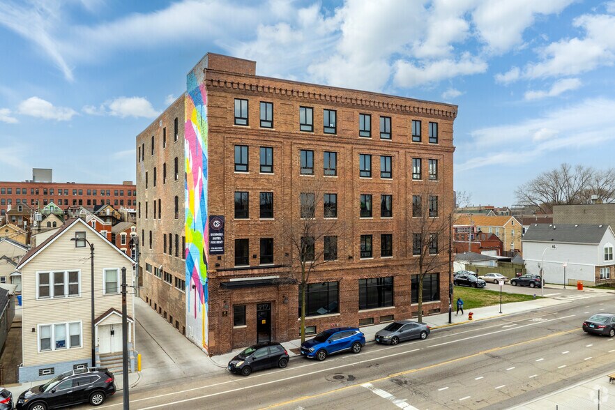 917 W 18th St, Chicago, IL à louer - Photo du bâtiment - Image 1 de 11