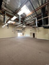 3085 Beyer Blvd, San Diego, CA à louer Photo du bâtiment- Image 2 de 9