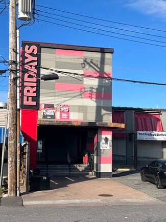 Plus de détails pour 3181 Harkness Ave, Brooklyn, NY - Commerce de détail à louer