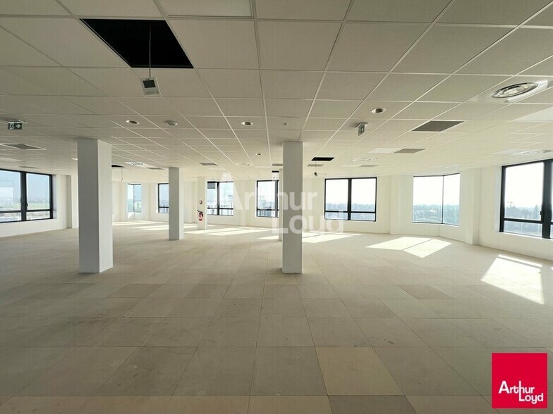Bureau dans Cesson-Sévigné à louer - Photo du bâtiment - Image 3 de 5