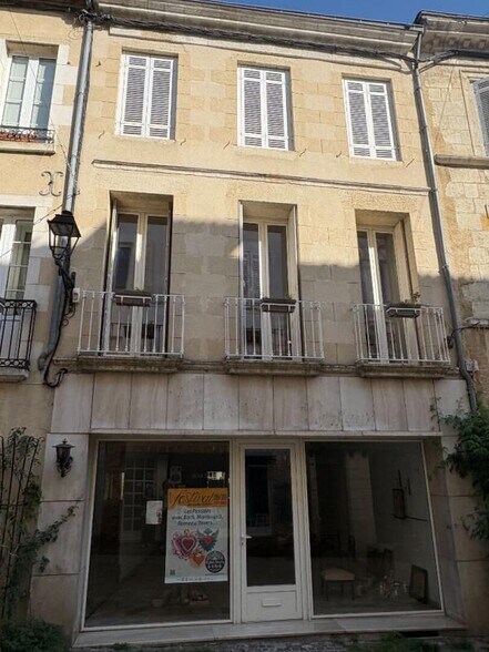 Local d'activités dans La Réole à vendre - Photo du bâtiment - Image 1 de 5