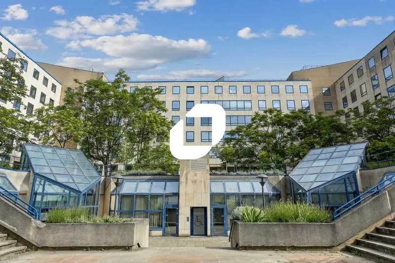 2-10 Rue De La Renaissance, Antony for sale - Building Photo - Image 1 of 28