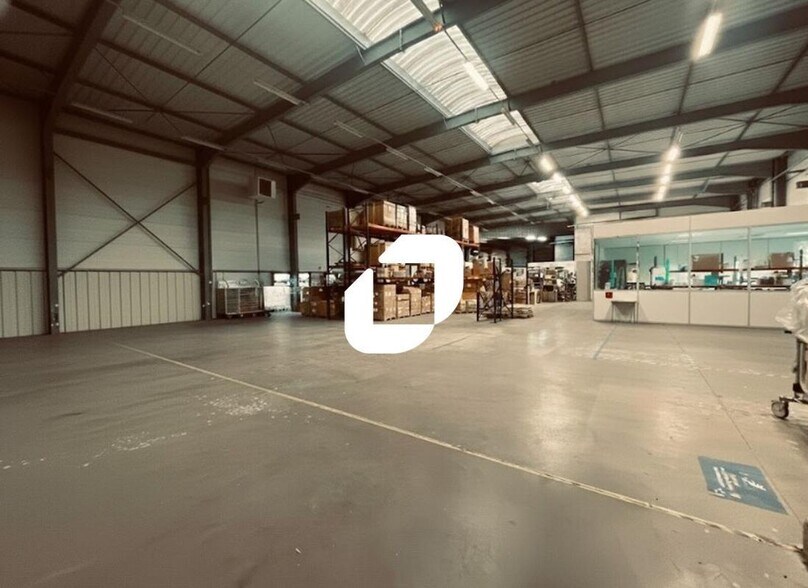 1 Rue Jacques De Vaucanson, Mions for lease - Interior Photo - Image 3 of 17