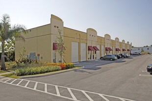 West Kendall Warehouse For Lease - Entrepôt