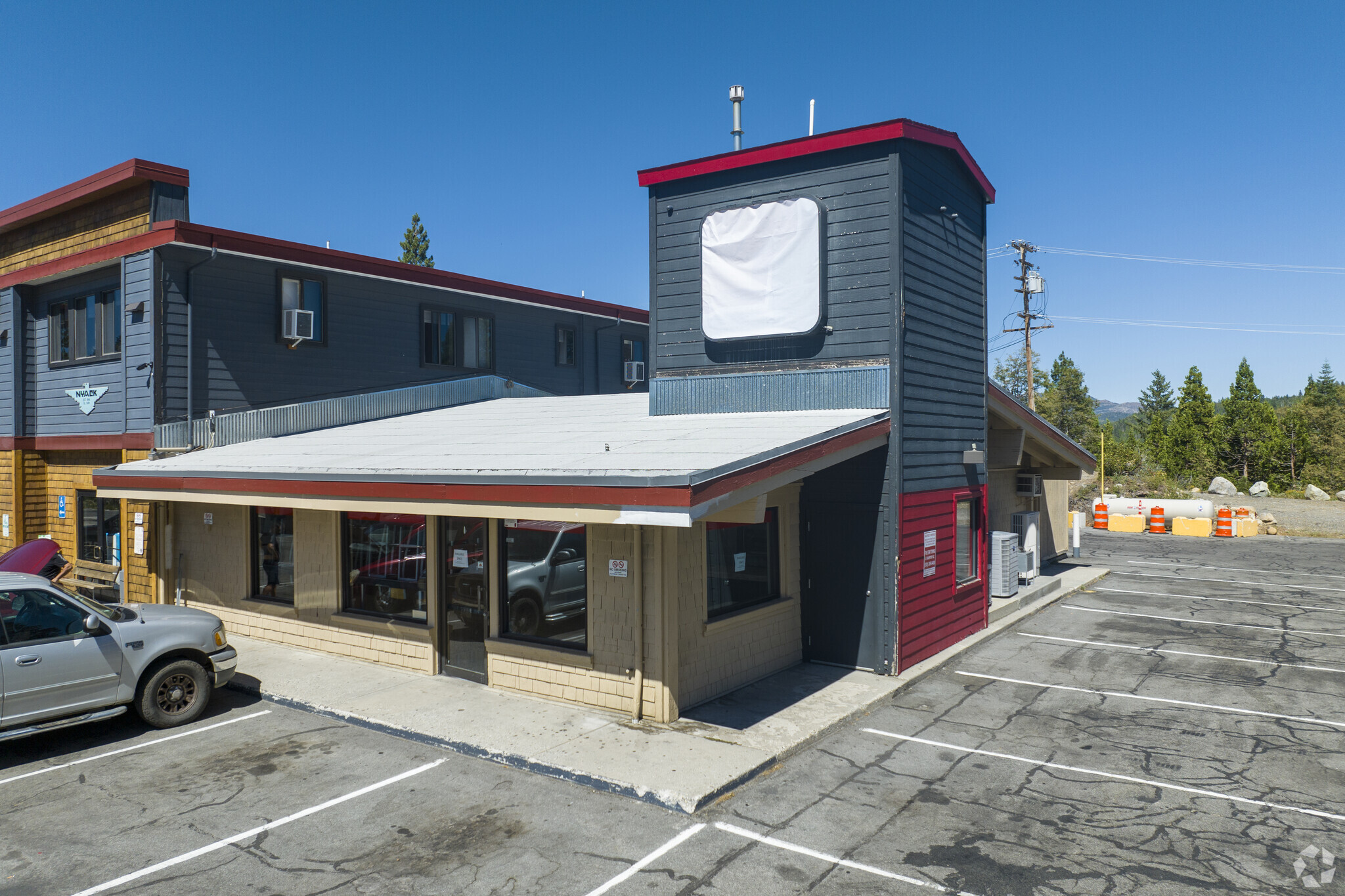 41965 Nyack Rd, Emigrant Gap, CA for sale Building Photo- Image 1 of 1