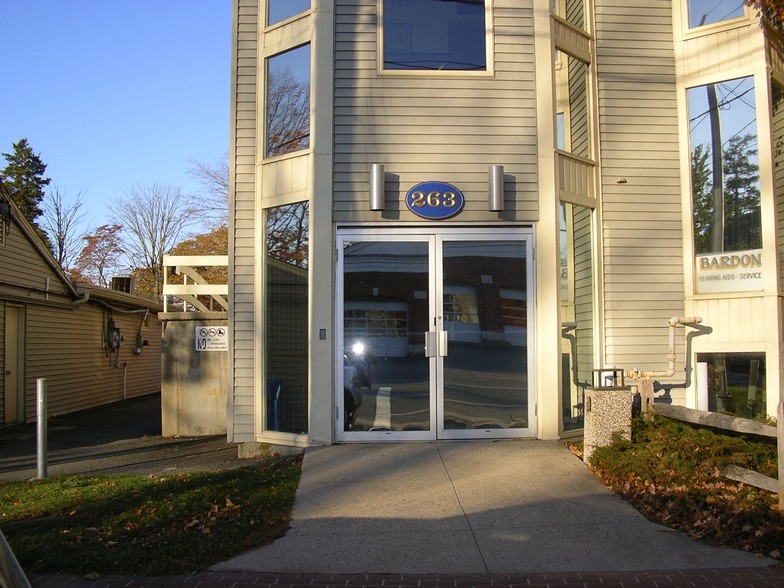 263 Main St, Old Saybrook, CT for sale - Building Photo - Image 2 of 7