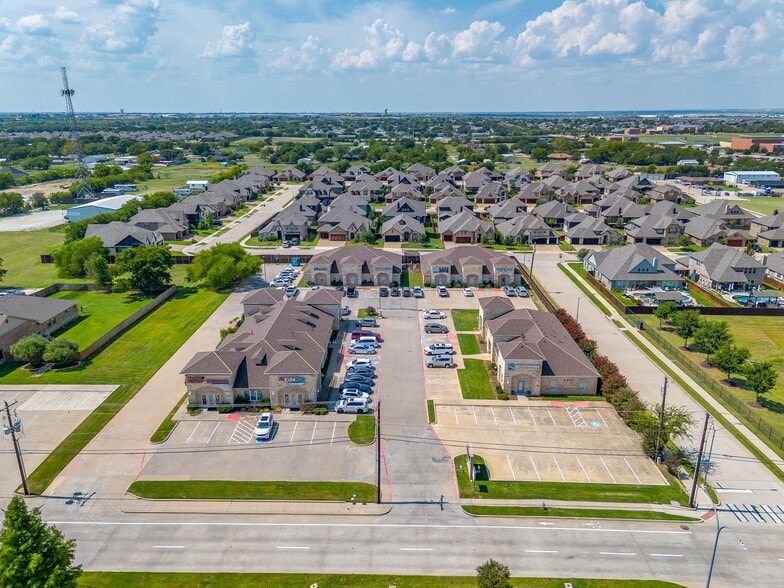 11751 Alta Vista Rd, Fort Worth, TX for lease - Building Photo - Image 1 of 26