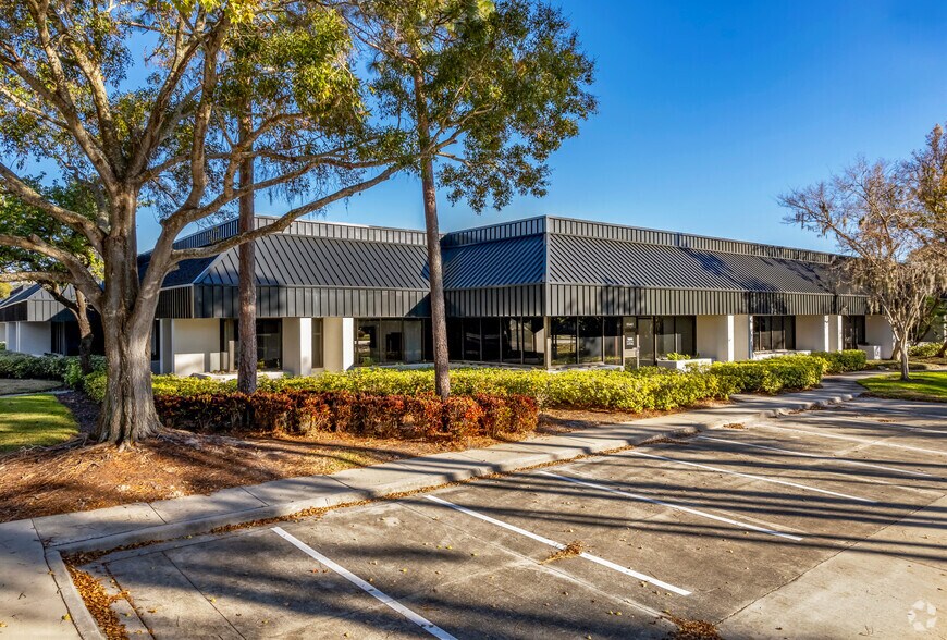 5540-5564 Rio Vista Dr, Clearwater, FL for sale - Primary Photo - Image 1 of 8
