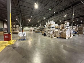 6403 48 St SE, Calgary, AB for lease Interior Photo- Image 2 of 5