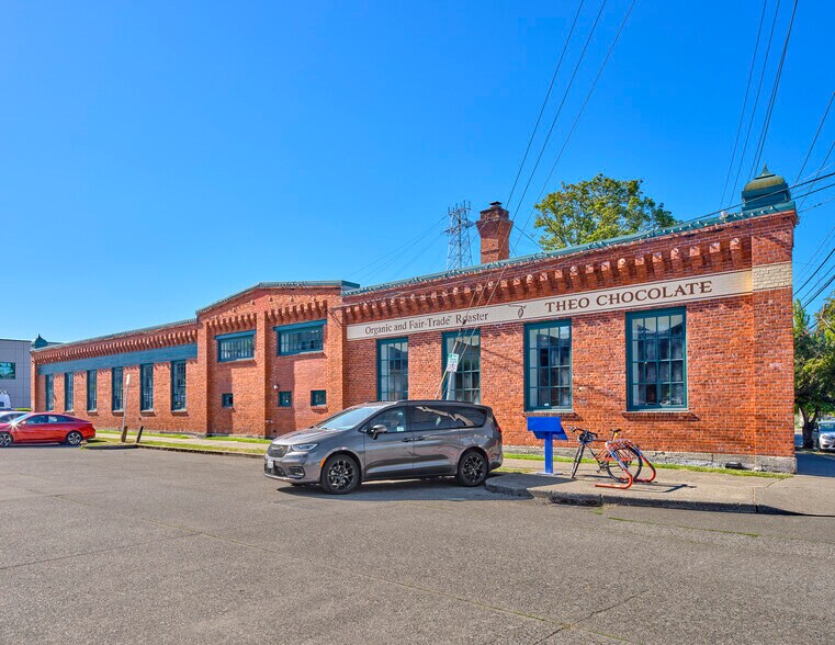 3400 Phinney Ave N, Seattle, WA à louer - Photo principale - Image 1 de 5