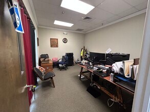 17051 Jean St, Fort Myers, FL à louer Photo intérieure- Image 2 de 10