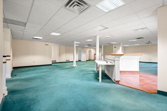 306 Cabot St, Beverly, MA for lease Interior Photo- Image 2 of 4