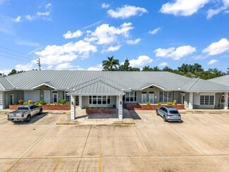 Plus de détails pour 425 Cross St, Punta Gorda, FL - Bureau à louer
