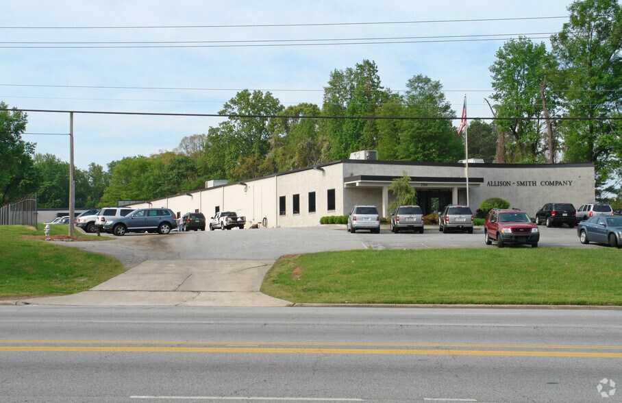 2284 Marietta Blvd NW, Atlanta, GA à louer - Photo du bâtiment - Image 2 de 3