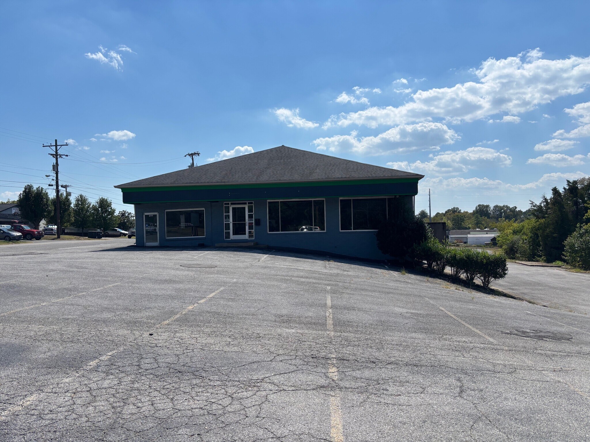 899-911 W Main St, Hendersonville, TN à vendre Photo du bâtiment- Image 1 de 5