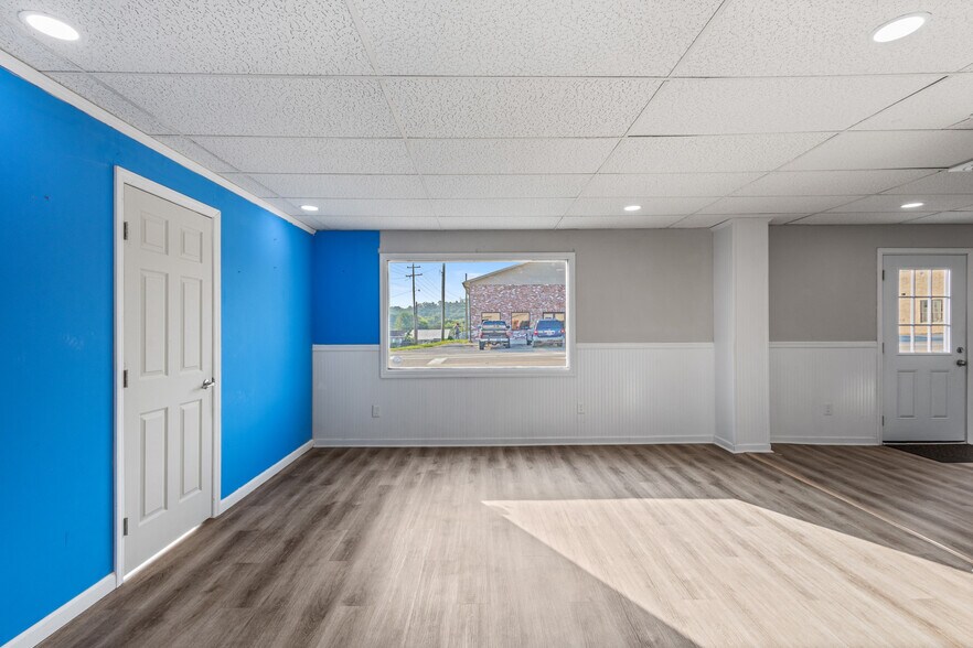 900 Mulberry St, Loudon, TN à louer - Photo du bâtiment - Image 3 de 11