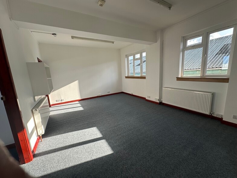 108 Market St, Musselburgh for lease - Primary Photo - Image 1 of 3