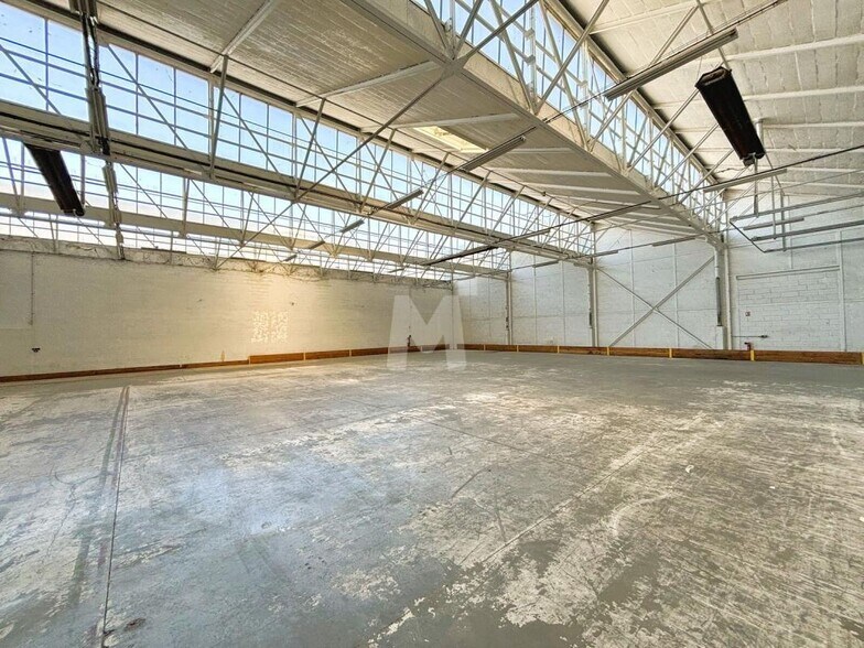 Rue Galvani, Massy for lease - Interior Photo - Image 1 of 12