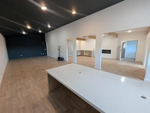 201 N River St, Hailey, ID à louer Photo intérieure- Image 2 de 5