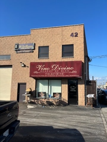 42 INDUSTRIAL, Staten Island, NY for lease - Building Photo - Image 1 of 5