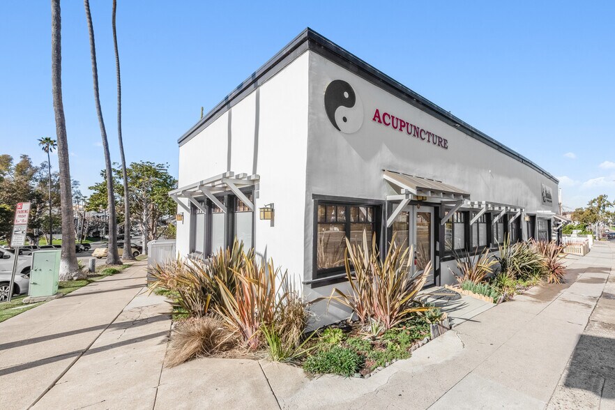 101 N Pacific Coast Hwy, Redondo Beach, CA for lease - Primary Photo - Image 1 of 19