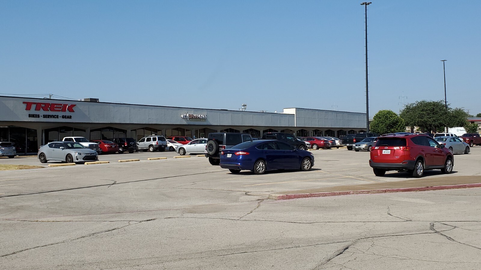 5015-5159 Granbury Rd, Fort Worth, TX à louer Photo du bâtiment- Image 1 de 10