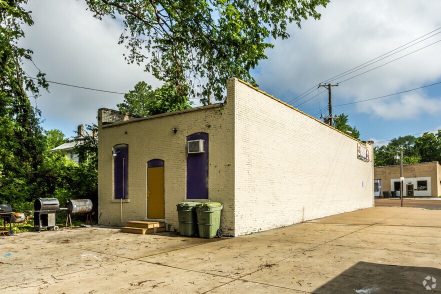 1661 Lamar Ave, Memphis, TN à vendre - Photo du bâtiment - Image 2 de 4