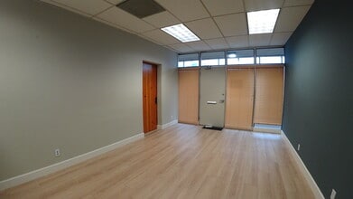 1955-1969 Mountain Blvd, Oakland, CA for lease Interior Photo- Image 2 of 7