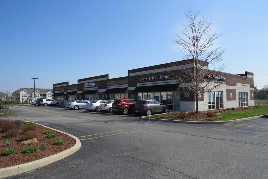 2581 Portage Mall, Portage, IN for lease - Building Photo - Image 2 of 5