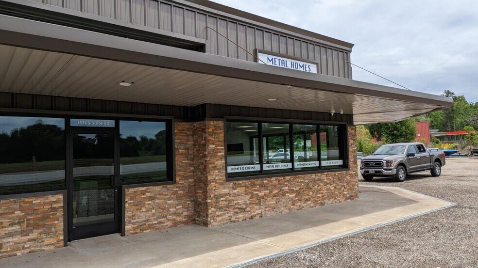 15306 N US Highway 69, Pollok, TX à louer - Photo du bâtiment - Image 2 de 3