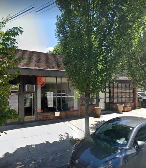 377 McLean Ave, Yonkers, NY for sale - Primary Photo - Image 1 of 1