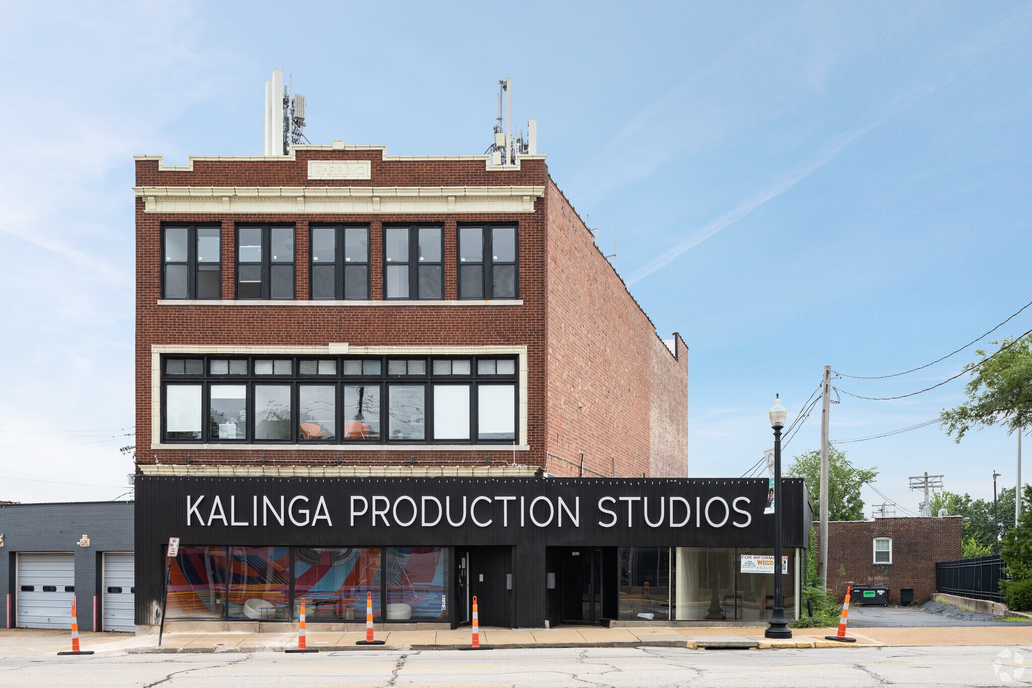 7420 Manchester Rd, Maplewood, MO for lease Primary Photo- Image 1 of 18