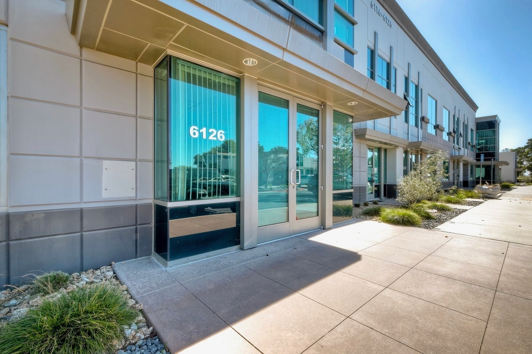 6116-6126 Innovation Way, Carlsbad, CA à vendre Photo du bâtiment- Image 1 de 33