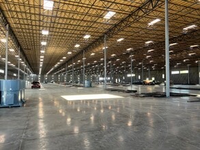 10958 Banana Ave, Fontana, CA for lease Interior Photo- Image 1 of 5