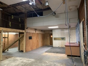 708 N William St, Goldsboro, NC à louer Photo intérieure- Image 2 de 12