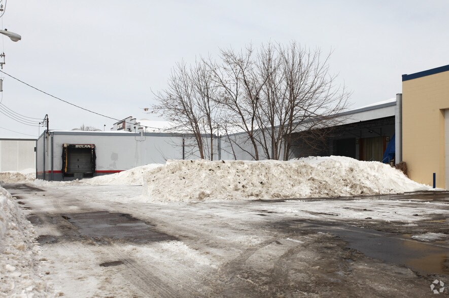 58 NE 9th Ave, Minneapolis, MN à vendre - Photo du bâtiment - Image 2 de 4