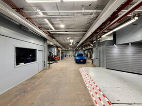 814 37th Ave, Long Island City, NY for lease Interior Photo- Image 2 of 10