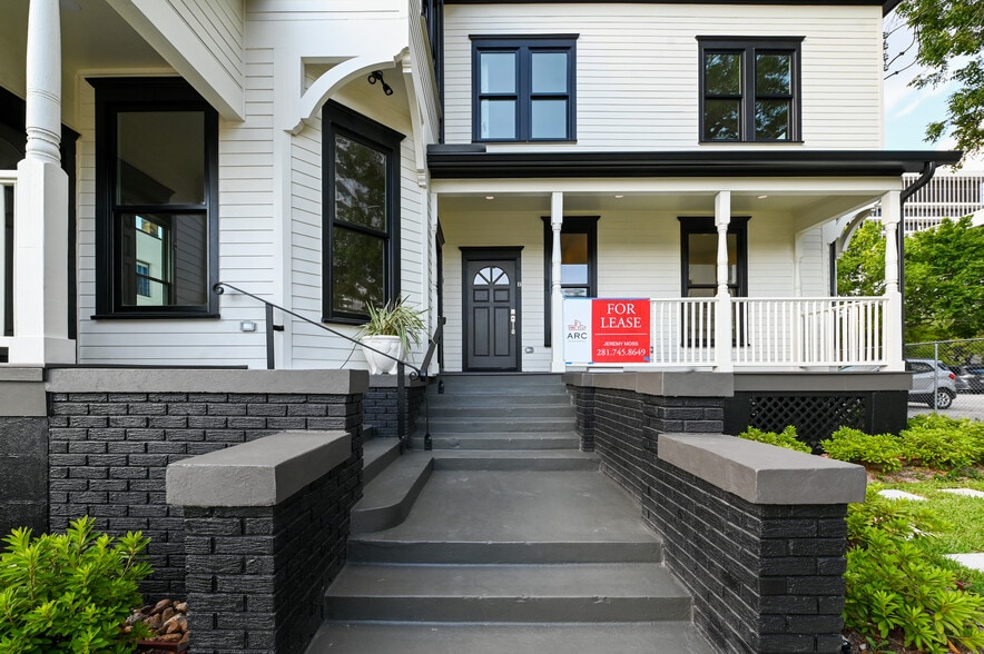 811 Stuart St, Houston, TX for lease - Building Photo - Image 3 of 22