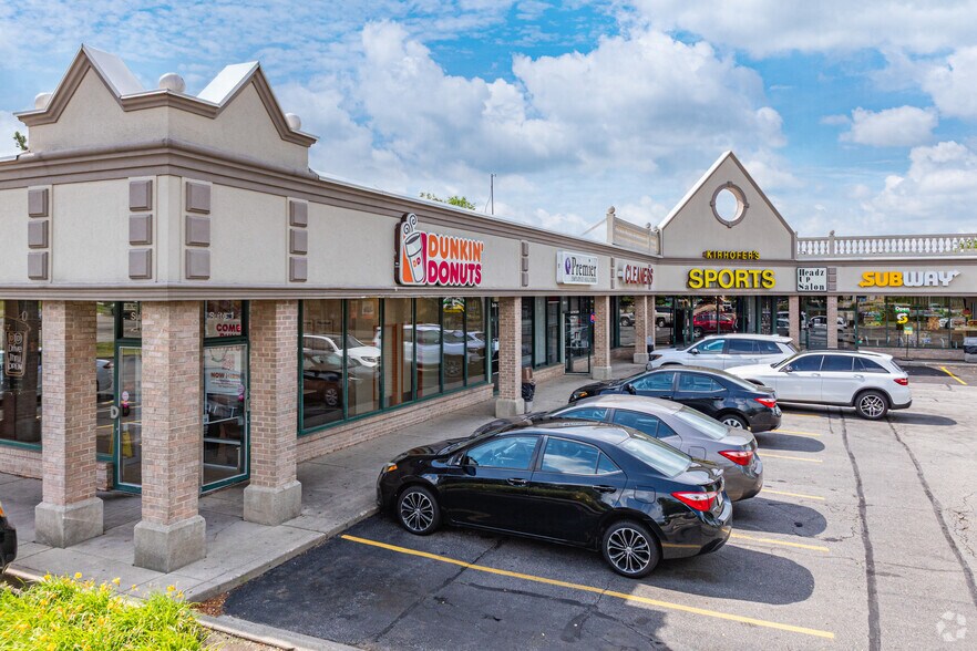 2112 W Galena Blvd, Aurora, IL for lease - Building Photo - Image 2 of 4